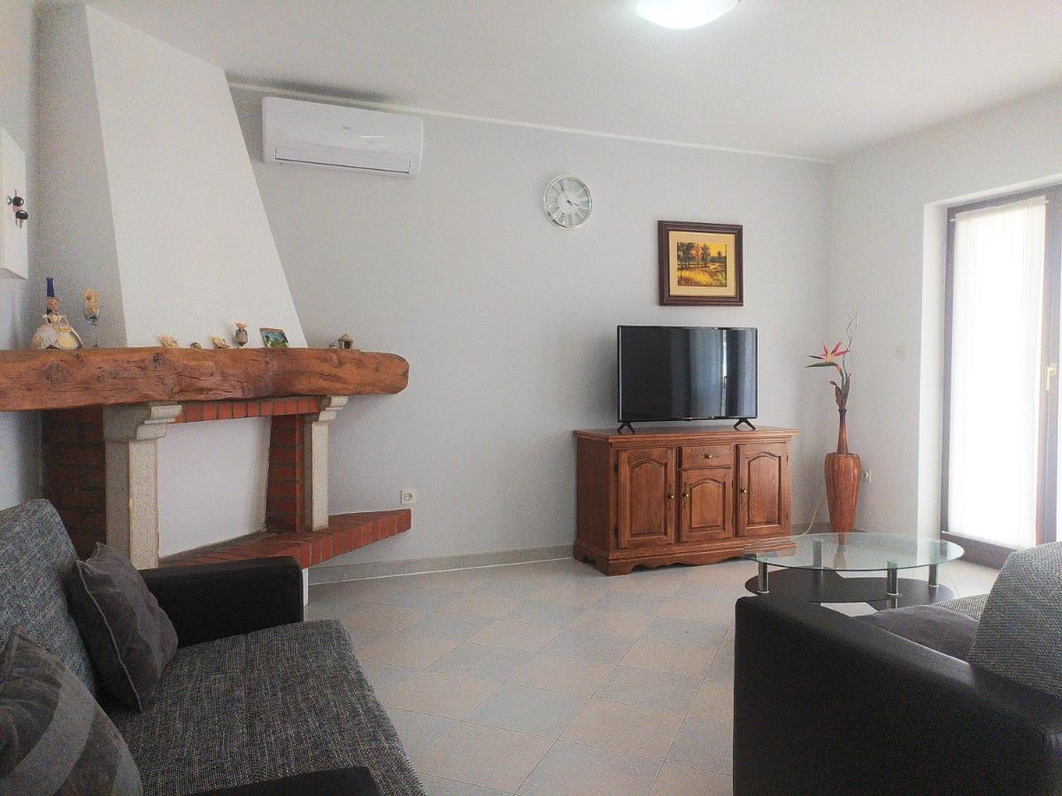 Apartment Davorka Vrsar Eksteriør billede
