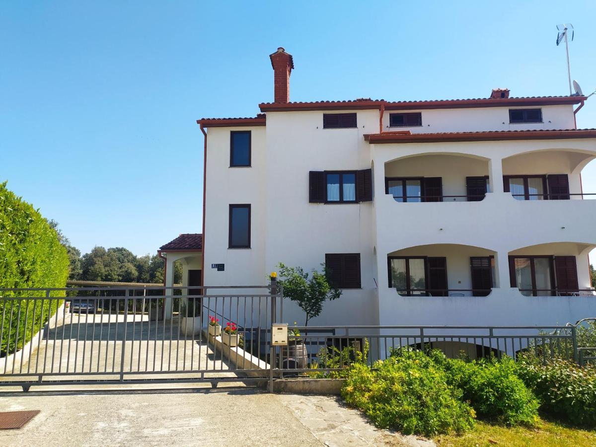 Apartment Davorka Vrsar Eksteriør billede
